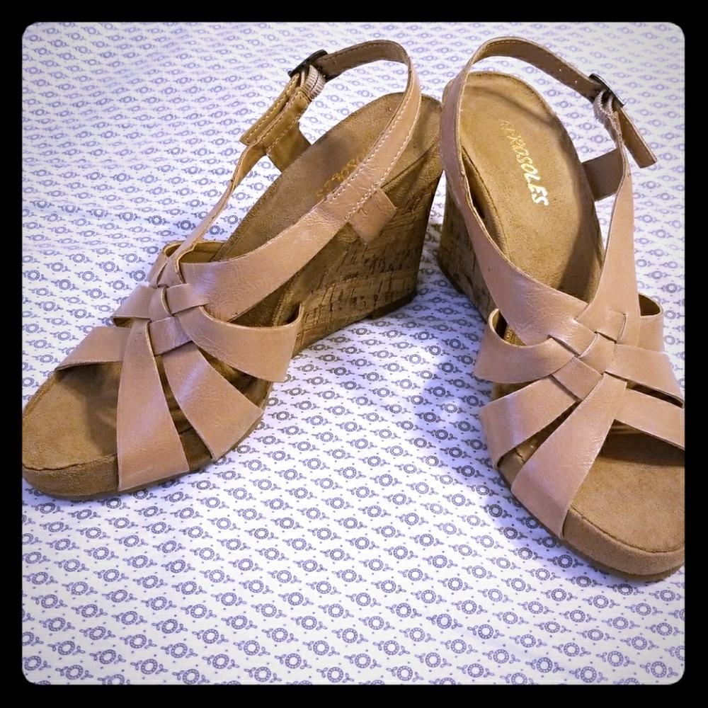 AEROSOLES Plushover Wedge Sandals NWOT